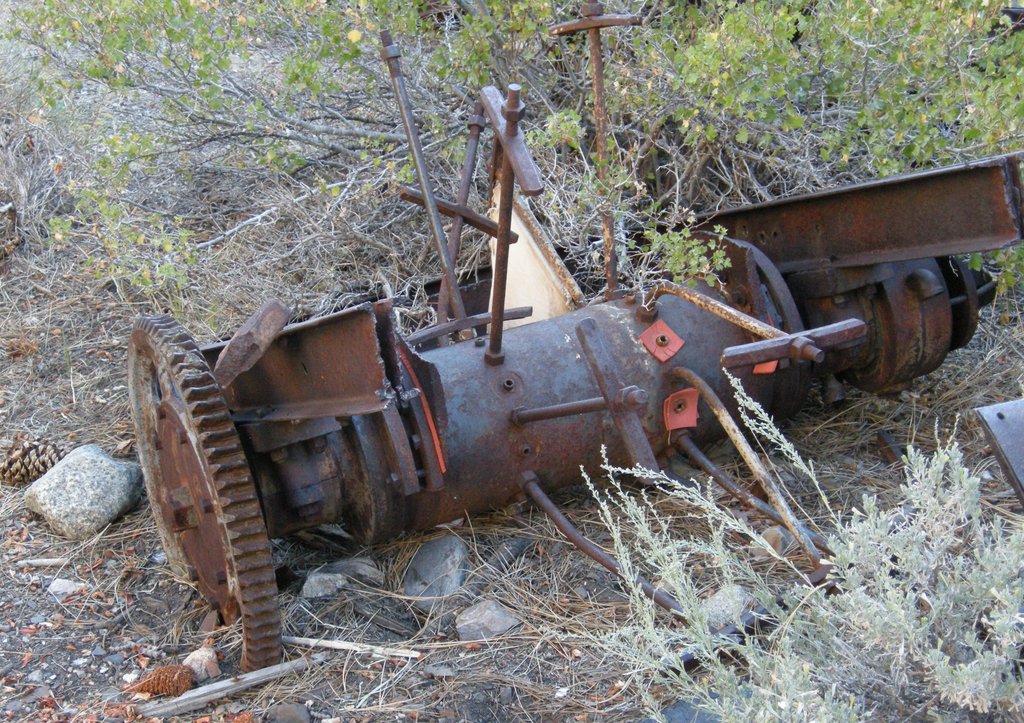 Abandoned mining equipment at the Pine Creek trailhead
