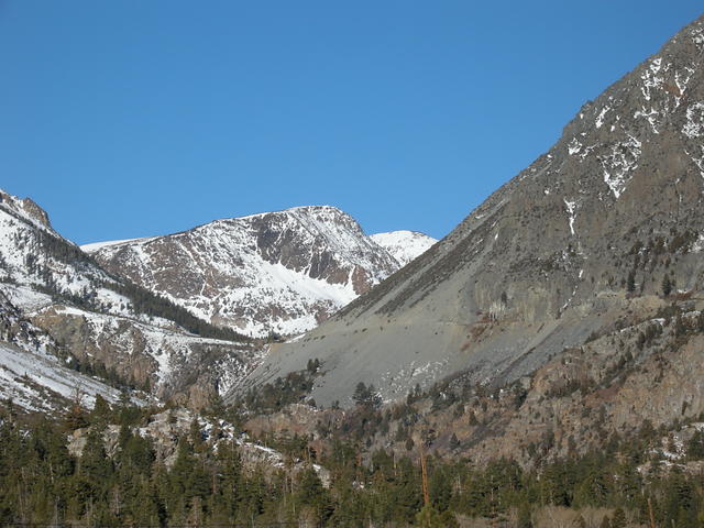 Tioga Road from Lee Vining Creek - January 2009