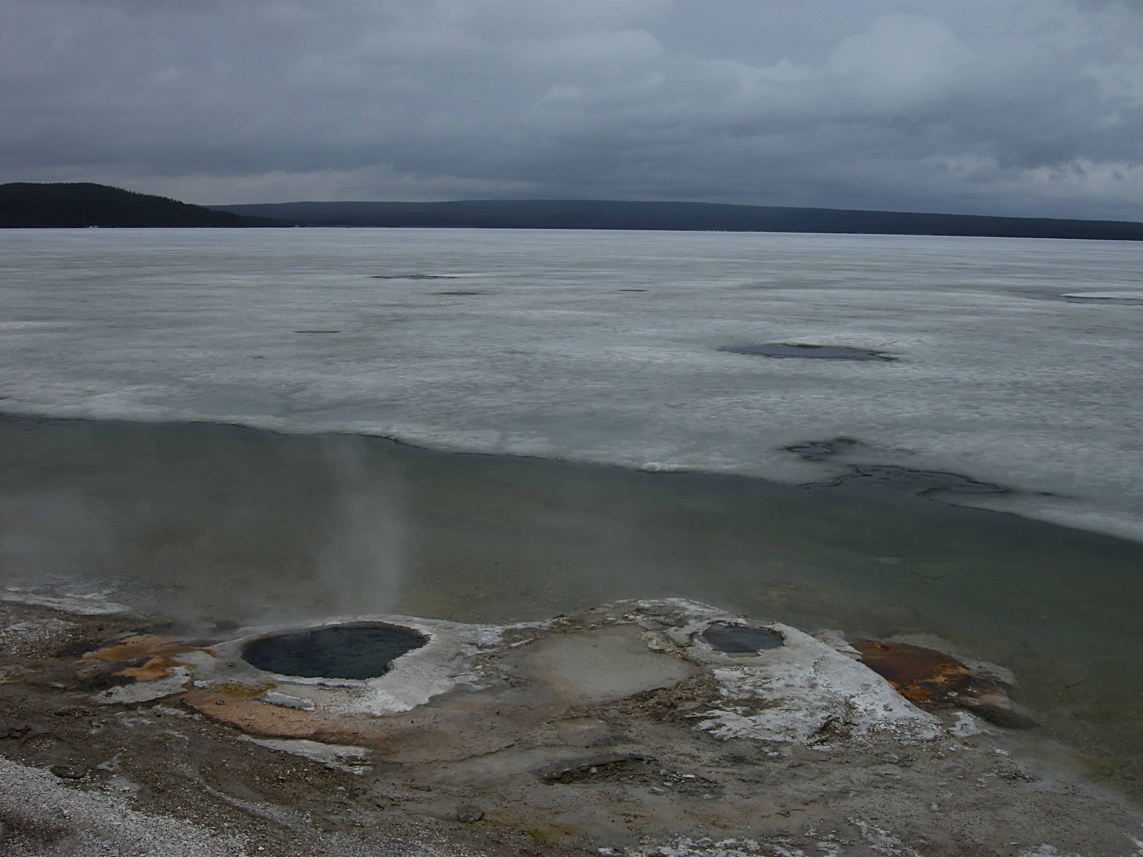 Lakeshore Geyser, West Thumb Geyser Basin