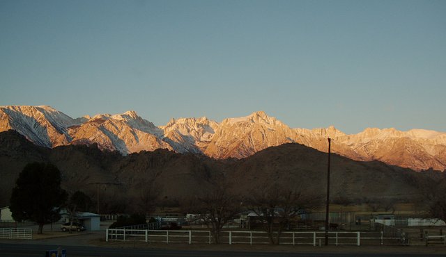 Sierra Sunrise from Lone Pine