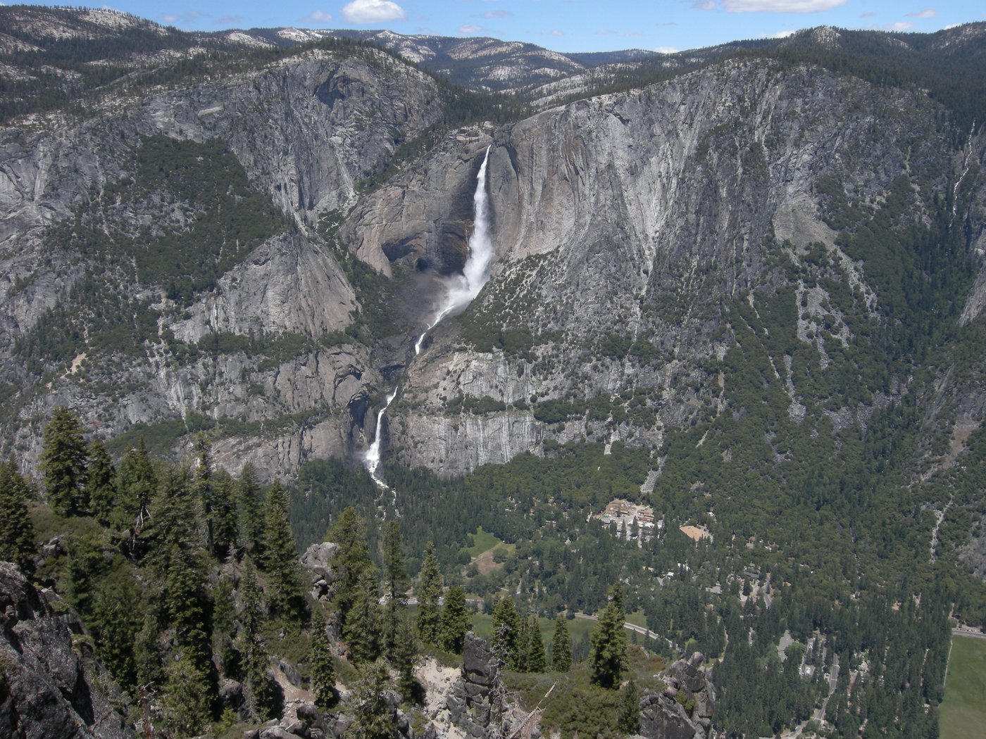 Yosemite Falls from the Four Mile Trail
