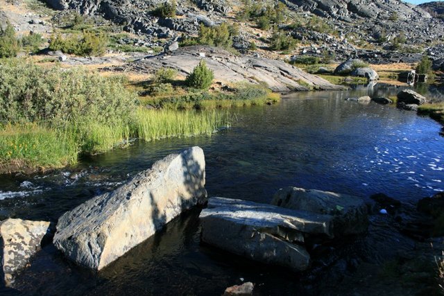 Very Hot Fishing Hole below 1000 Island