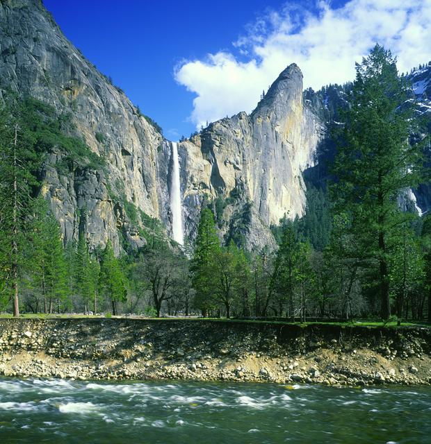 Bridalveil Falls