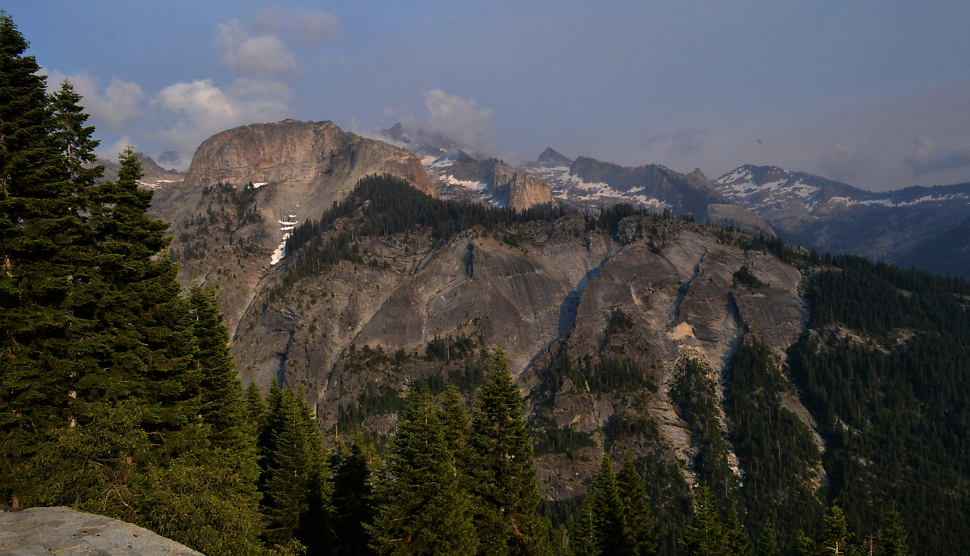 Great Western Divide from Bearpaw