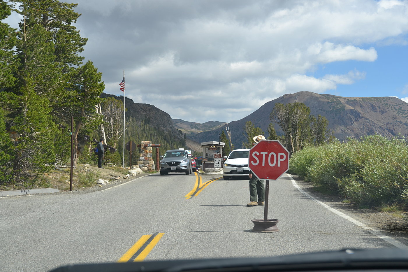 Tioga Pass - Making room for YARTS to skip the line