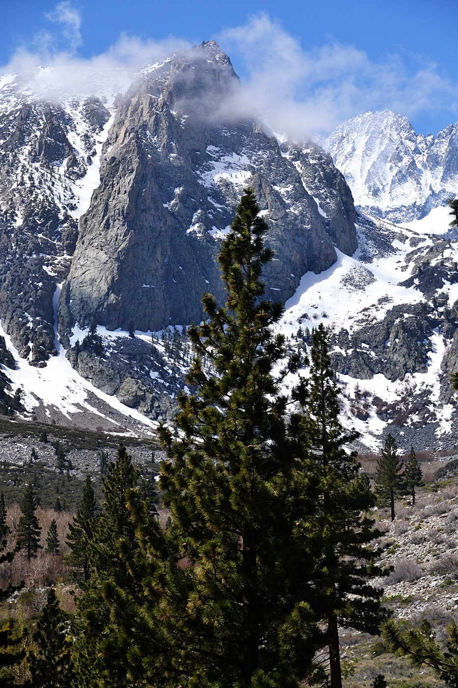 Mountains above Big Pine Creek