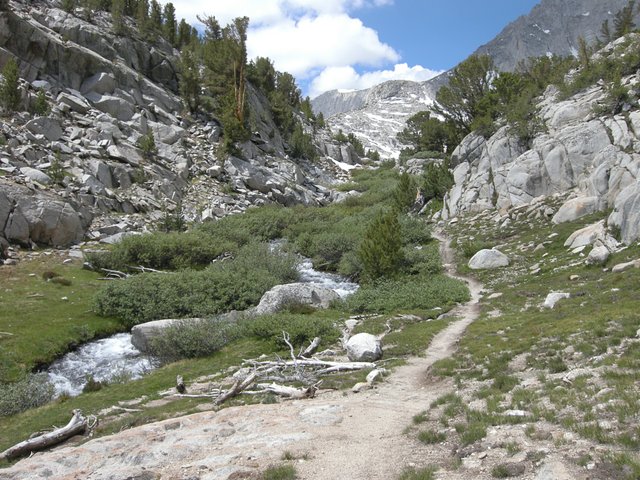 Side trail leading to Ruby Lake