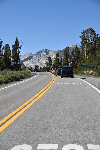 Line of cars at Tioga Pass in the days of reservations.